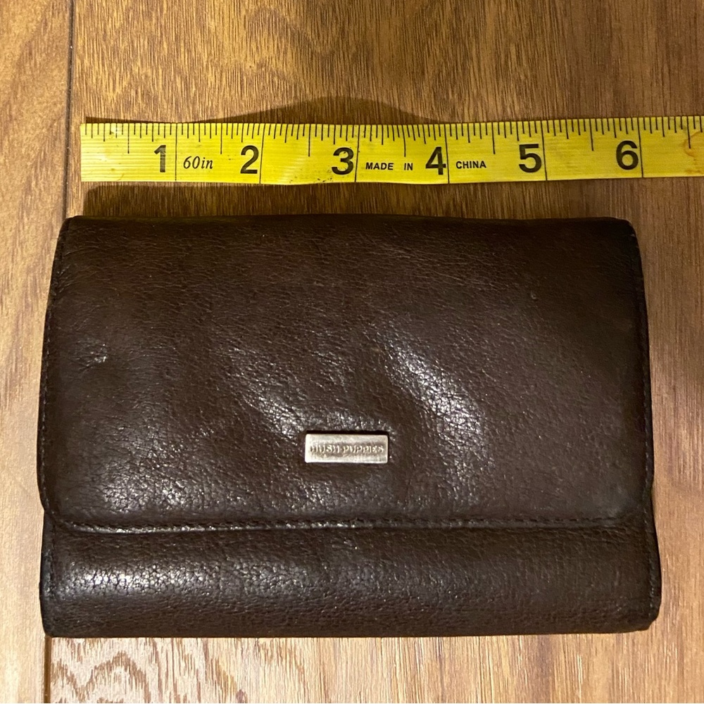 Hush puppies trifold wallet - leather- used